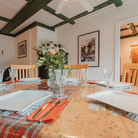 The Alpine Classic By Interhome דירה *